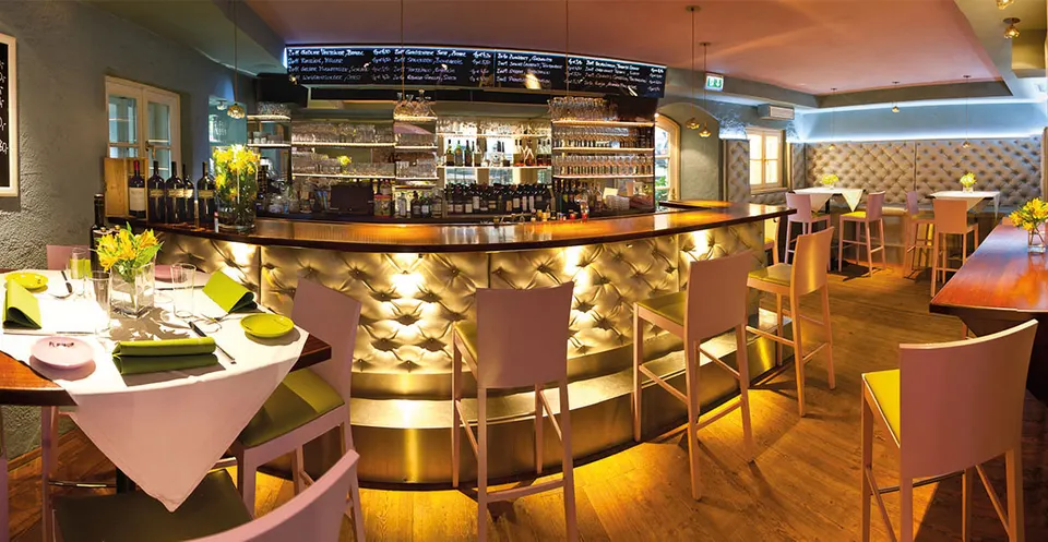 FLAVOUR – Weinbar Restaurant Studio
